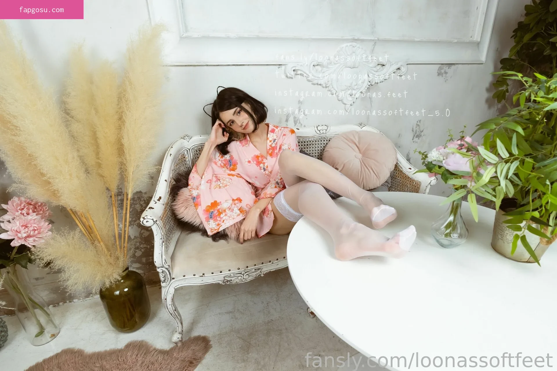 loonassoftfeet