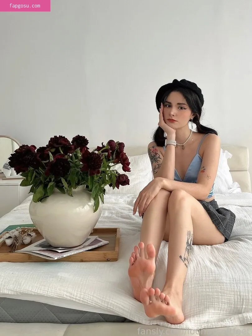 loonassoftfeet