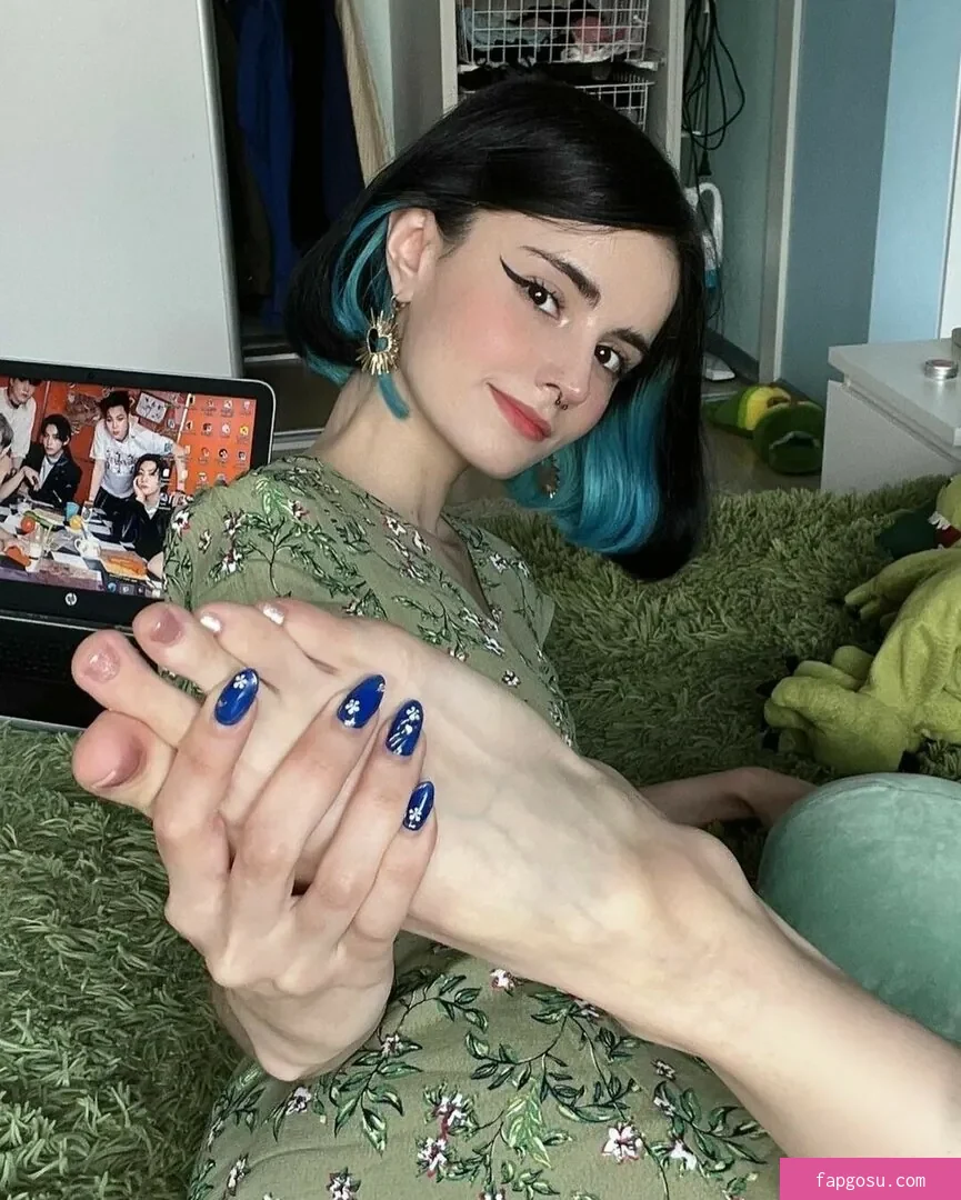 loonassoftfeet