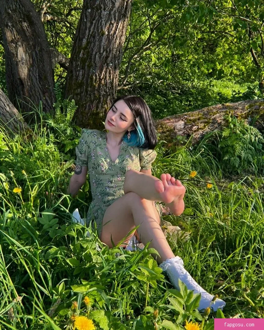 loonassoftfeet