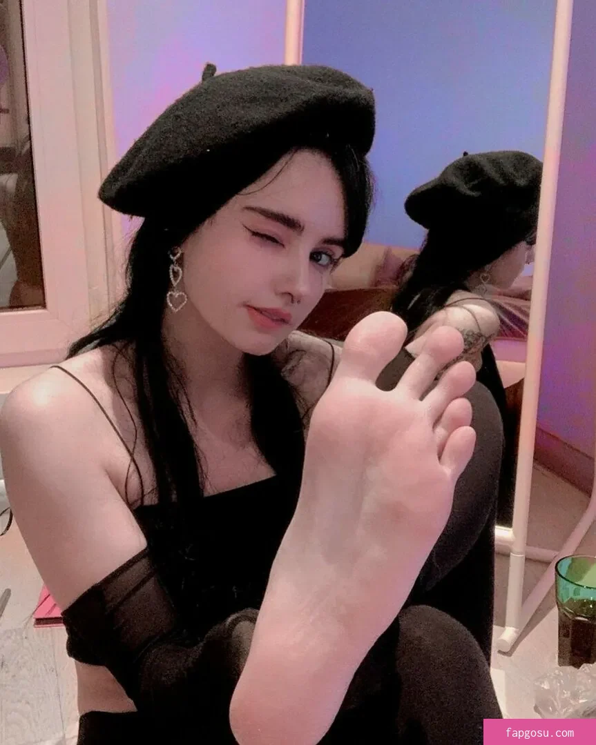 loonassoftfeet