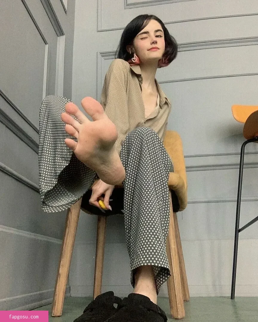 loonassoftfeet