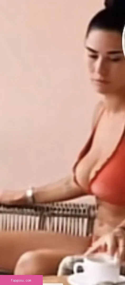 Laura Petard