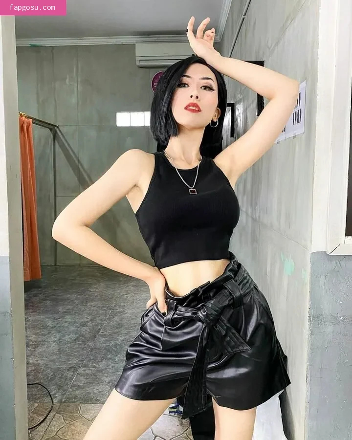 Larissa Rochefort