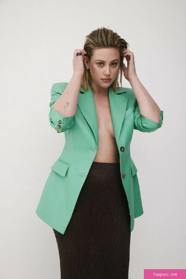 Lili Reinhart - Photo #162