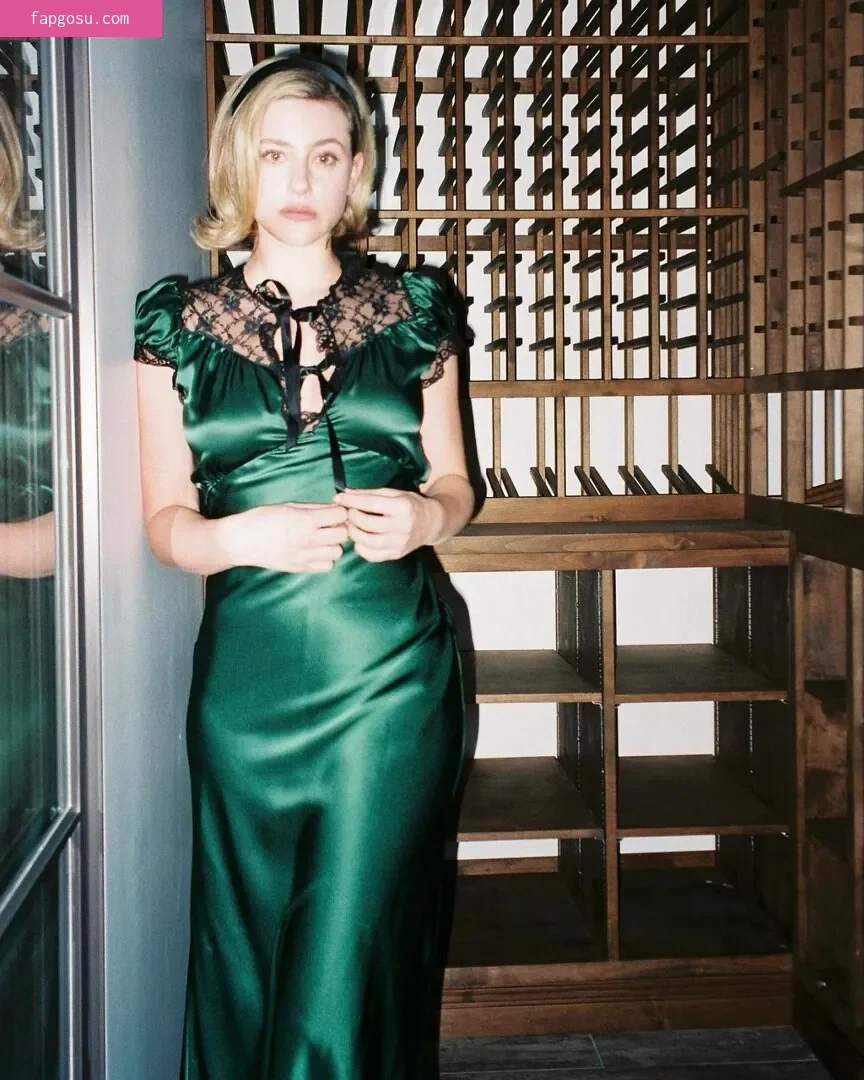 Lili Reinhart - Photo #169
