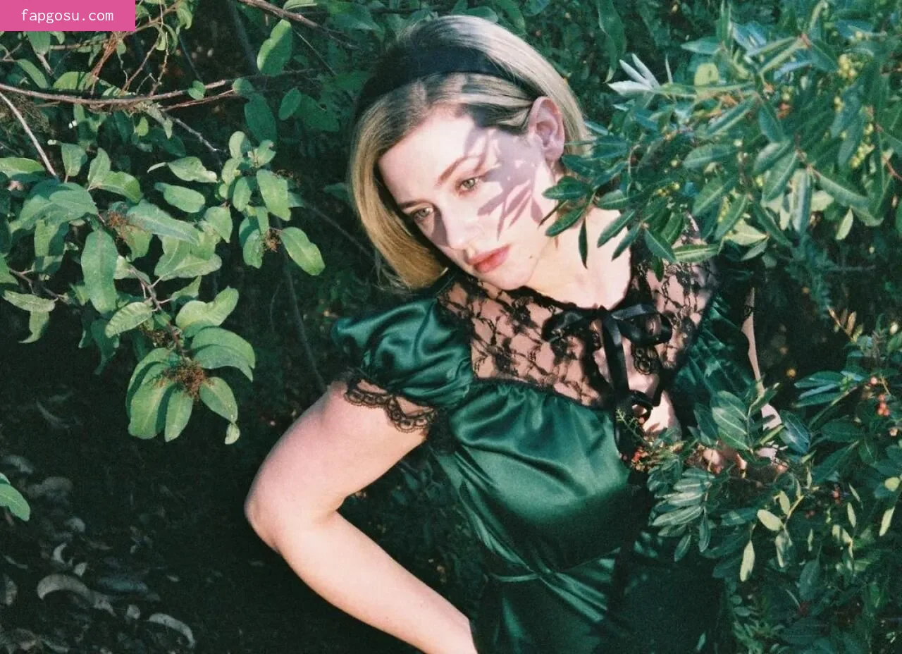 Lili Reinhart - Photo #170