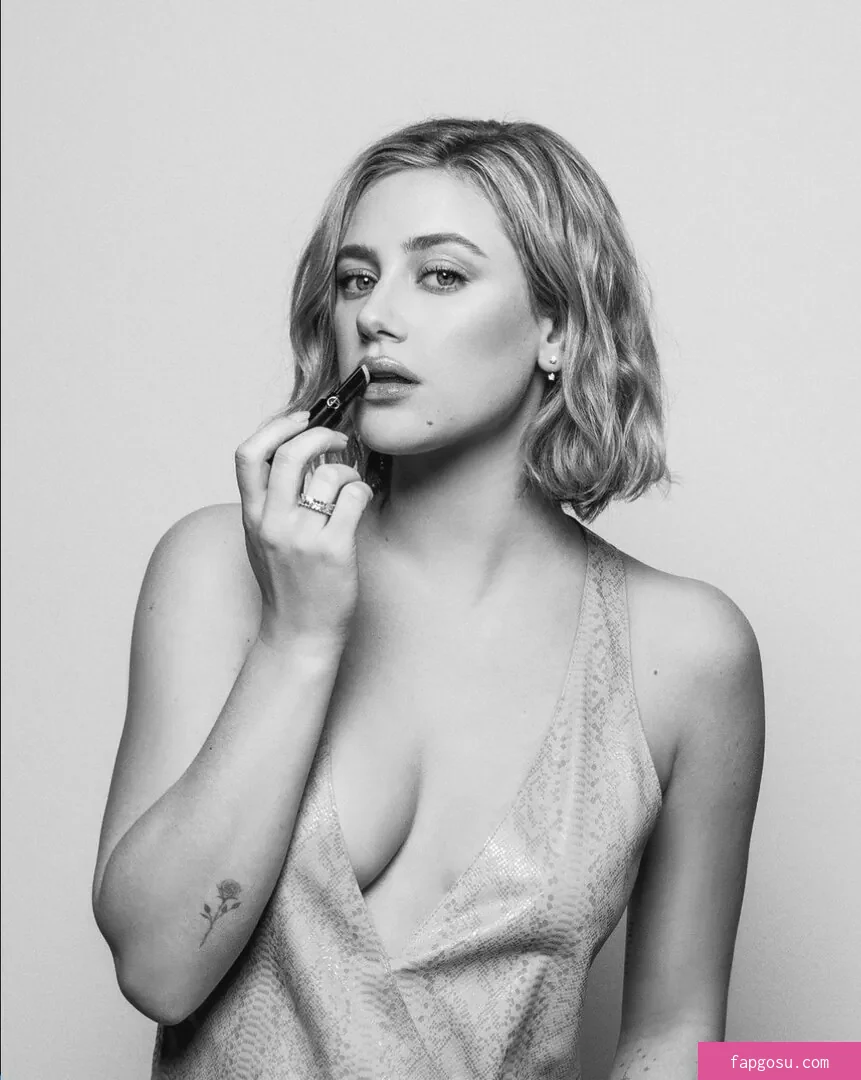 Lili Reinhart - Photo #187