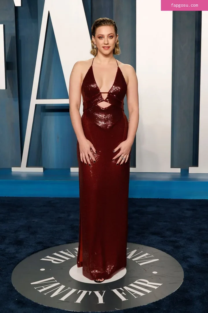 Lili Reinhart - Photo #20