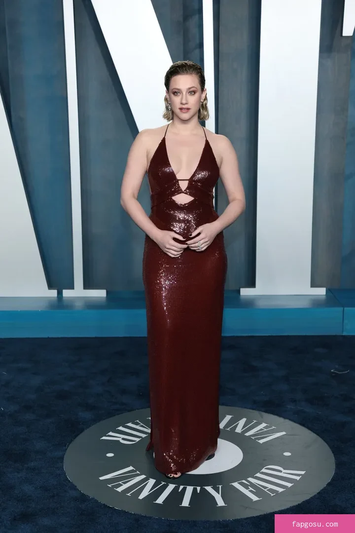 Lili Reinhart - Photo #21
