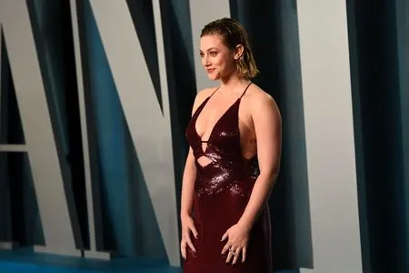 Lili Reinhart