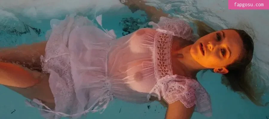 Lili Reinhart - Photo #26