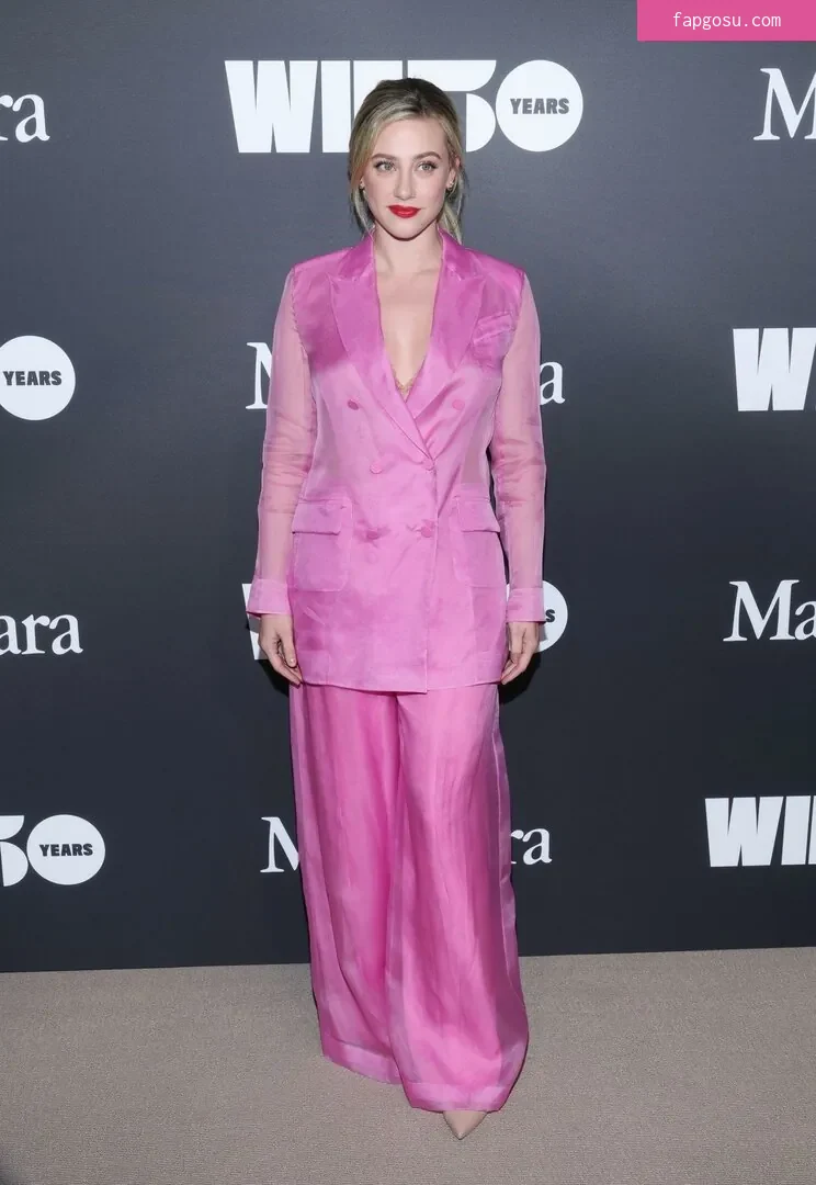 Lili Reinhart - Photo #293