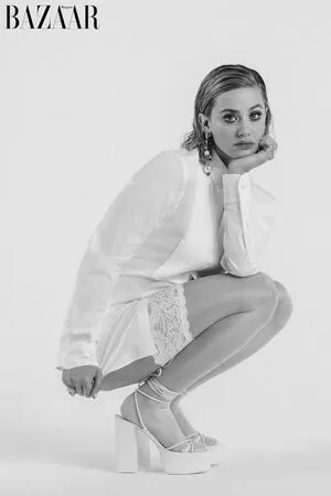 Lili Reinhart