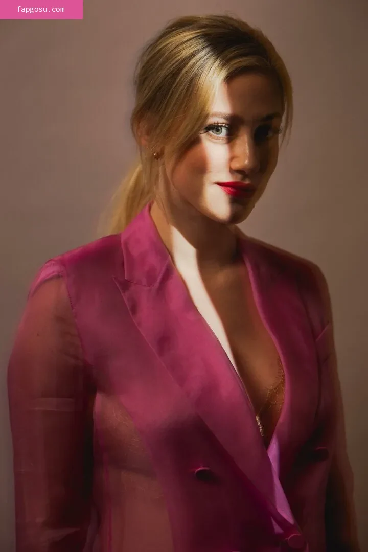 Lili Reinhart - Photo #316