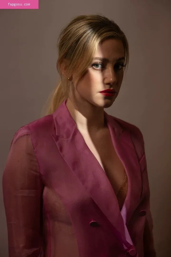 Lili Reinhart - Photo #321