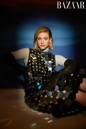 Lili Reinhart