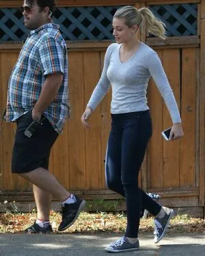 Lili Reinhart