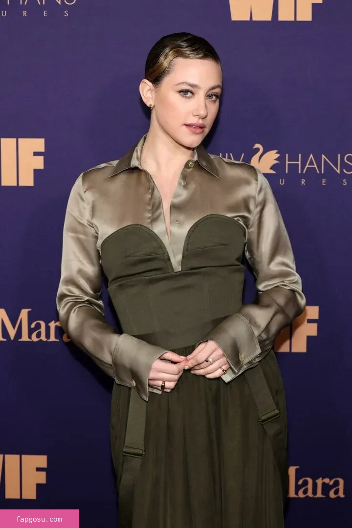 Lili Reinhart - Photo #359