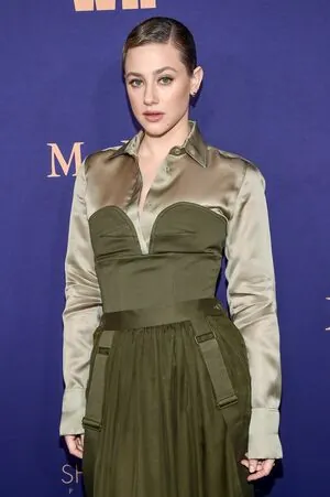Lili Reinhart