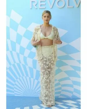 Lili Reinhart