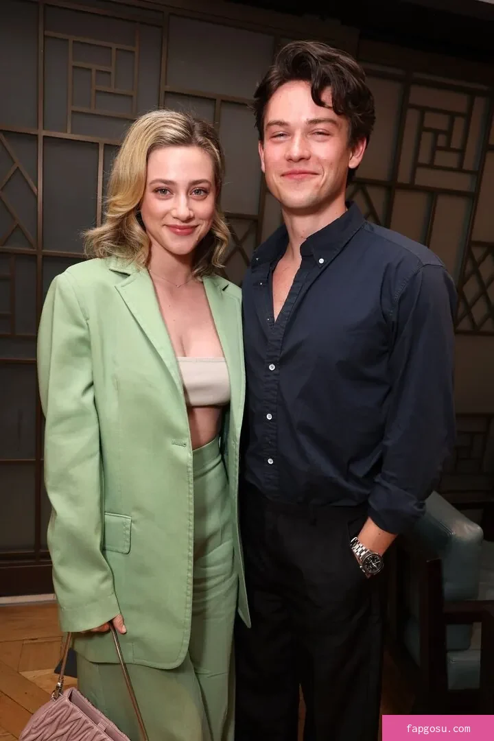 Lili Reinhart - Photo #440