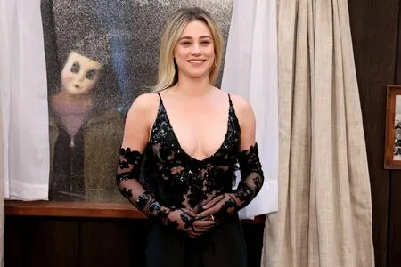 Lili Reinhart
