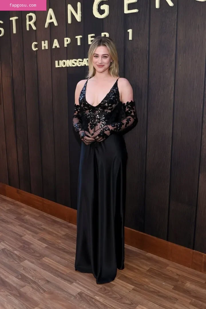 Lili Reinhart - Photo #462