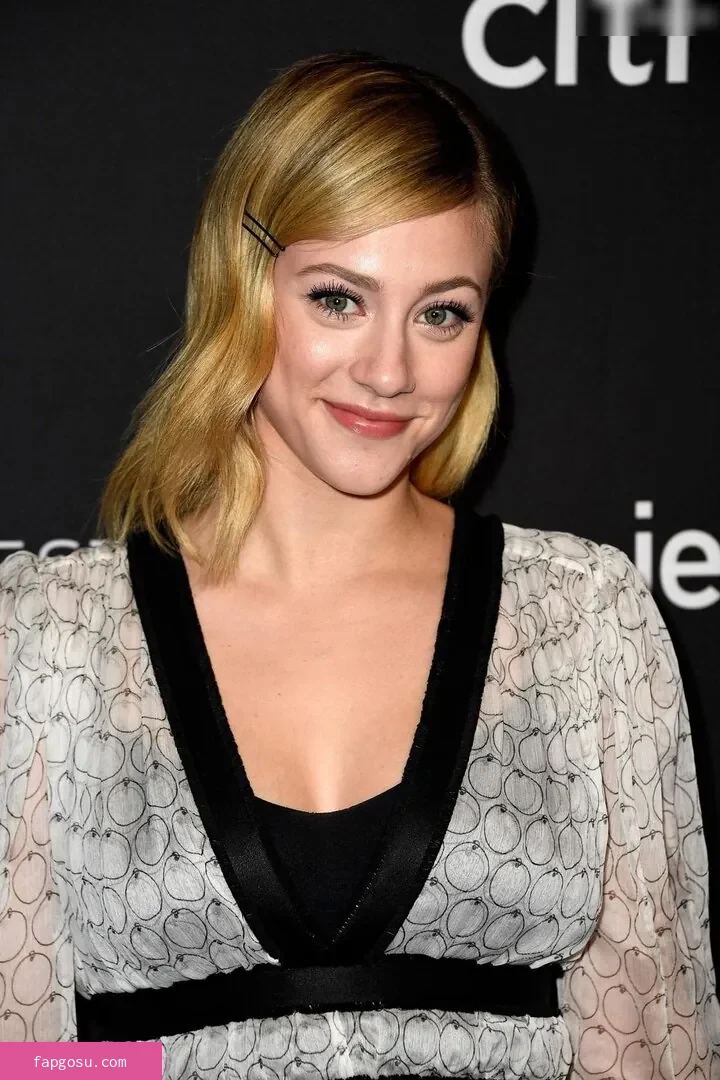 Lili Reinhart - Photo #470