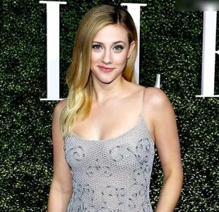Lili Reinhart