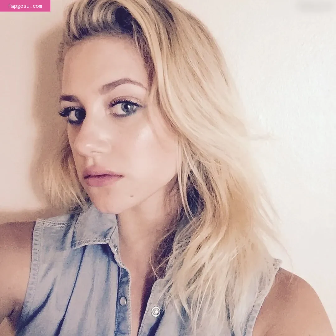 Lili Reinhart - Photo #494