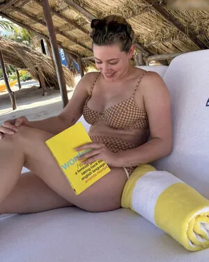 Lili Reinhart