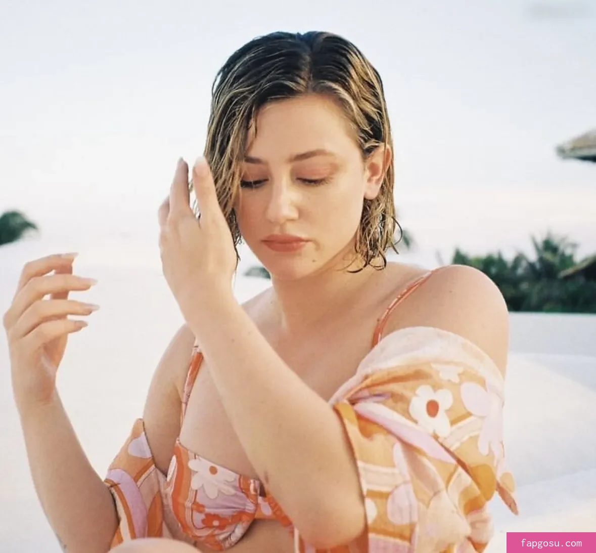 Lili Reinhart - Photo #536