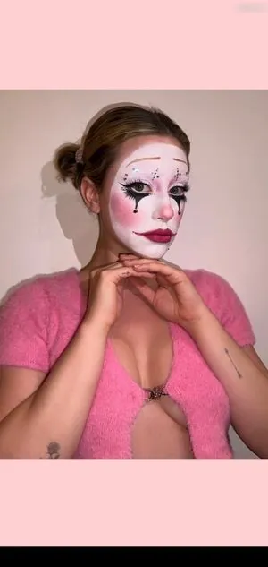 Lili Reinhart