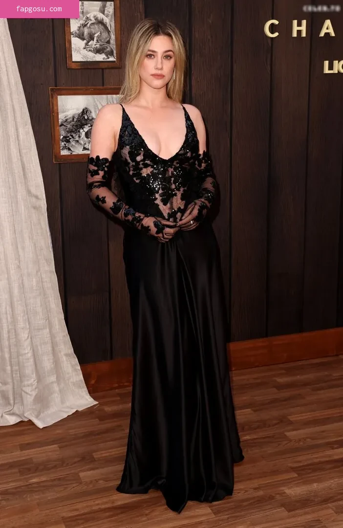 Lili Reinhart - Photo #646