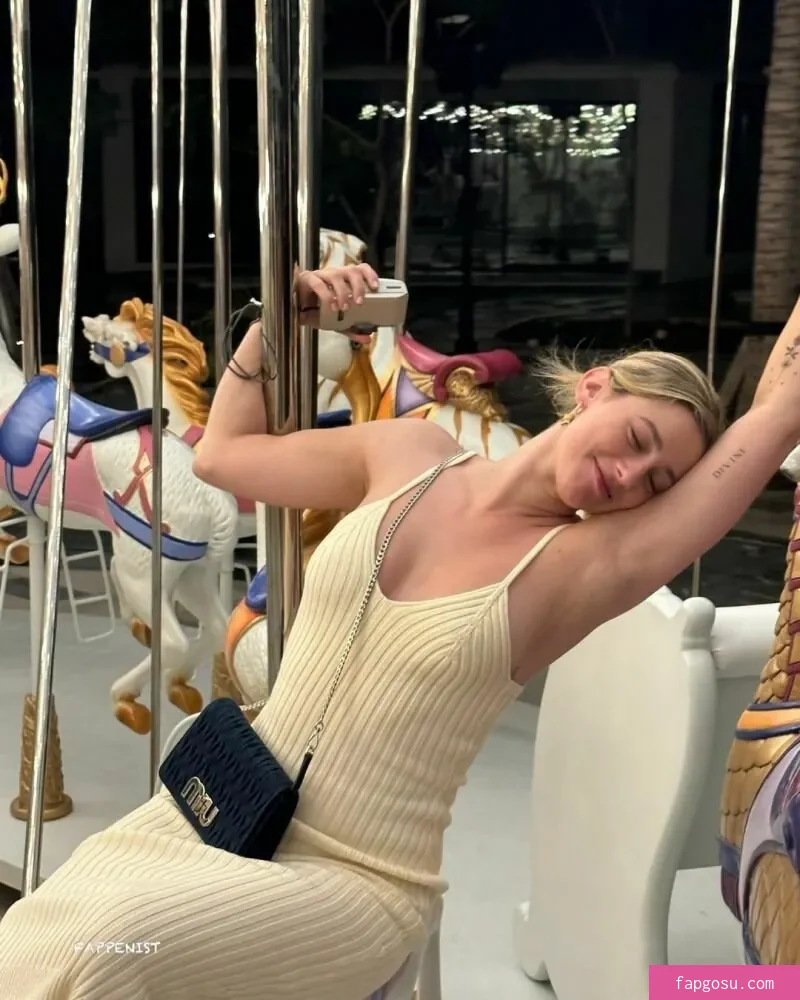 Lili Reinhart - Photo #67