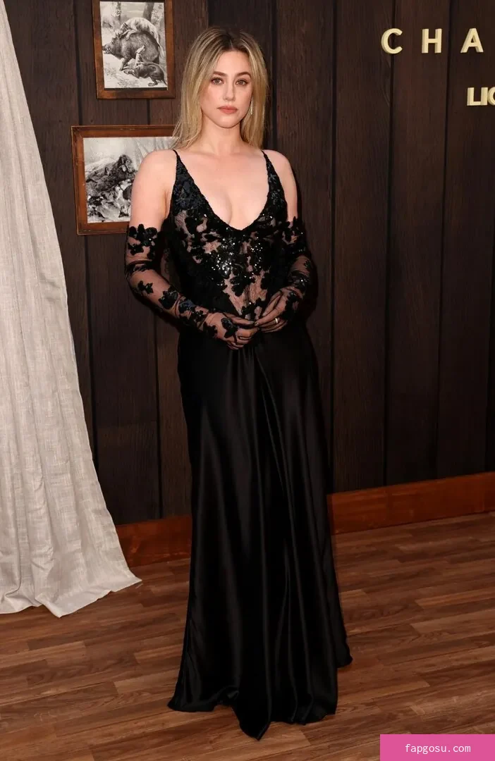 Lili Reinhart - Photo #698