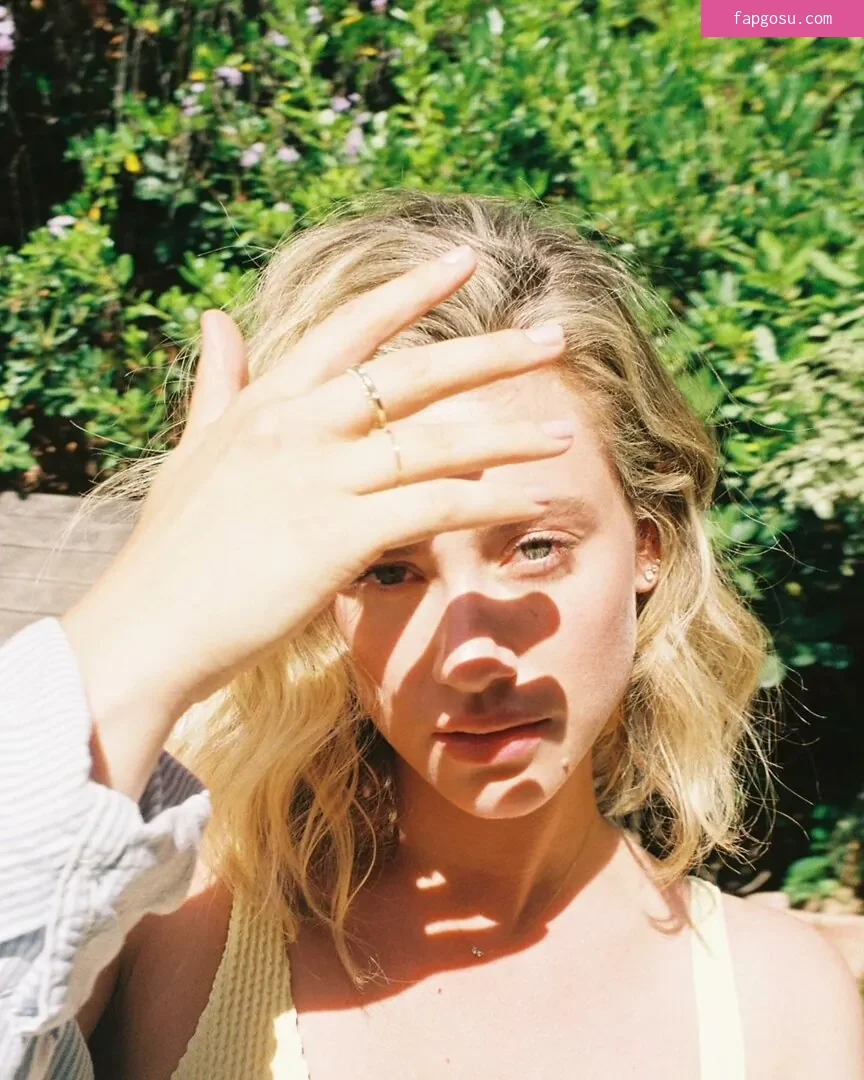 Lili Reinhart - Photo #741