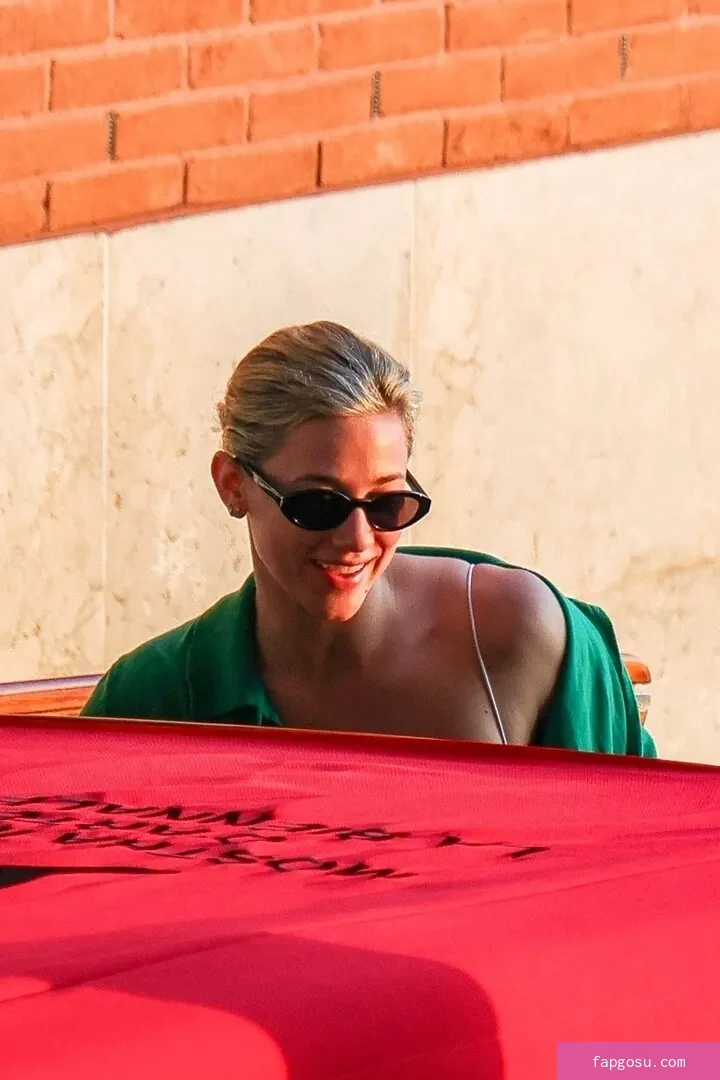 Lili Reinhart - Photo #765