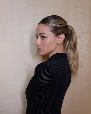 Lili Reinhart