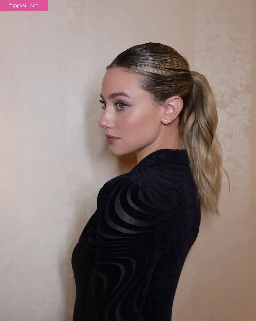 Lili Reinhart - Photo #851