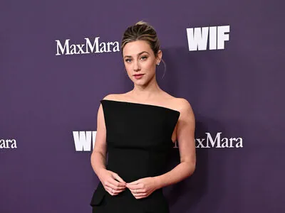 Lili Reinhart