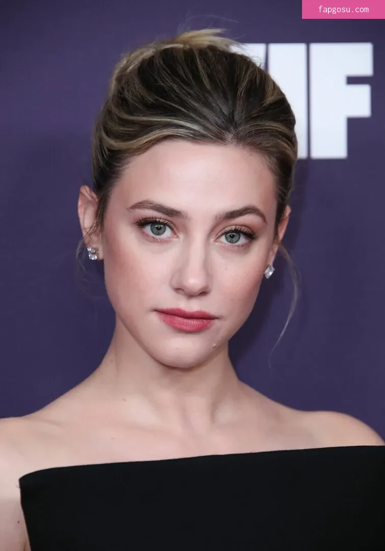 Lili Reinhart - Photo #860