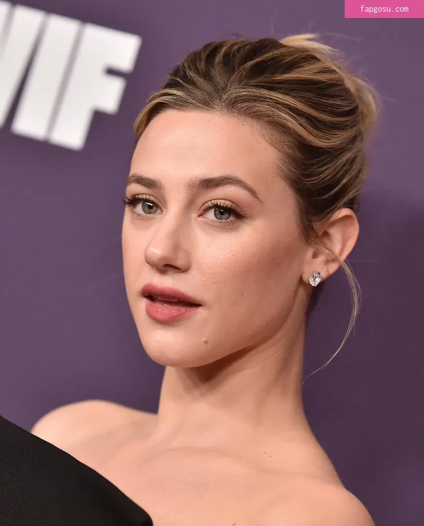 Lili Reinhart - Photo #867