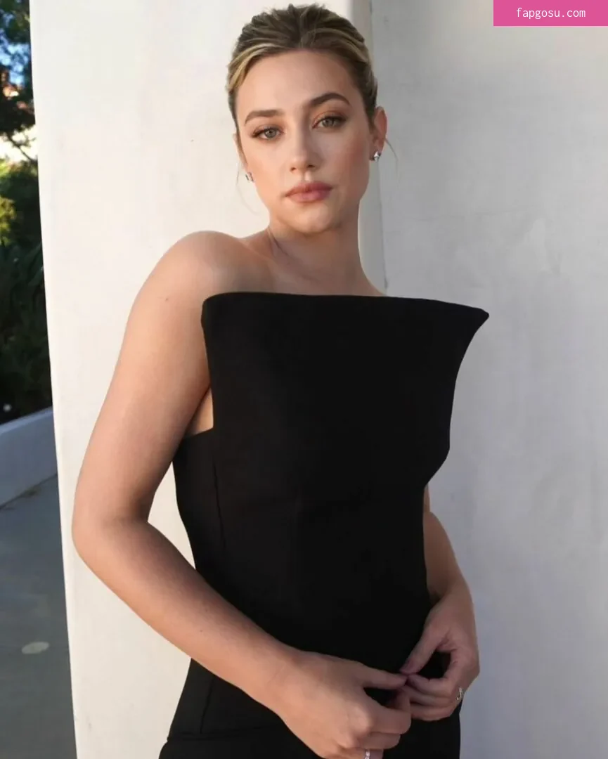 Lili Reinhart - Photo #884