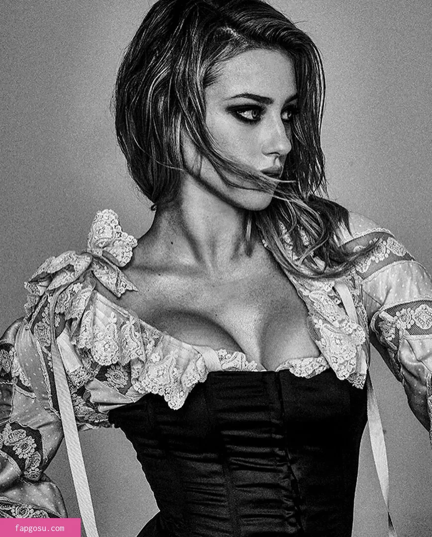 Lili Reinhart - Photo #90