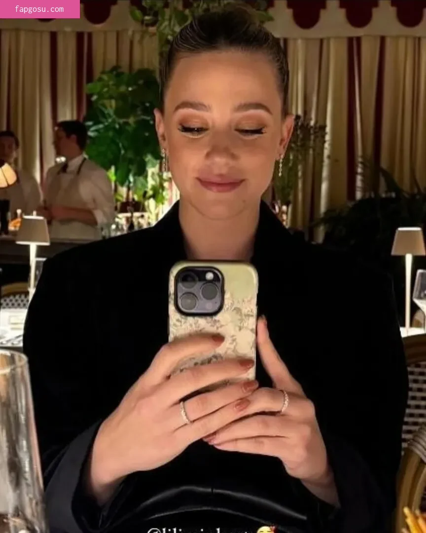 Lili Reinhart - Photo #919