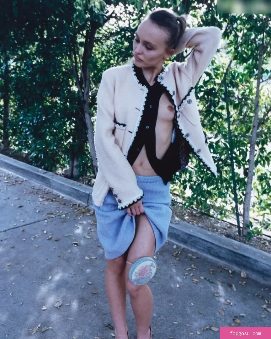 Lily-Rose Depp - Photo #1
