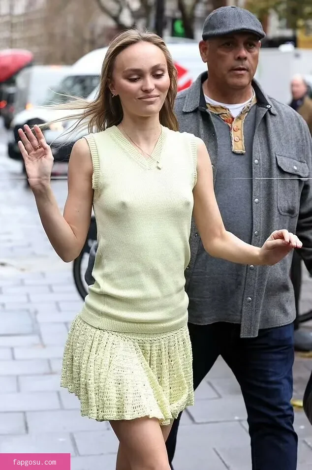 Lily-Rose Depp - Photo #247
