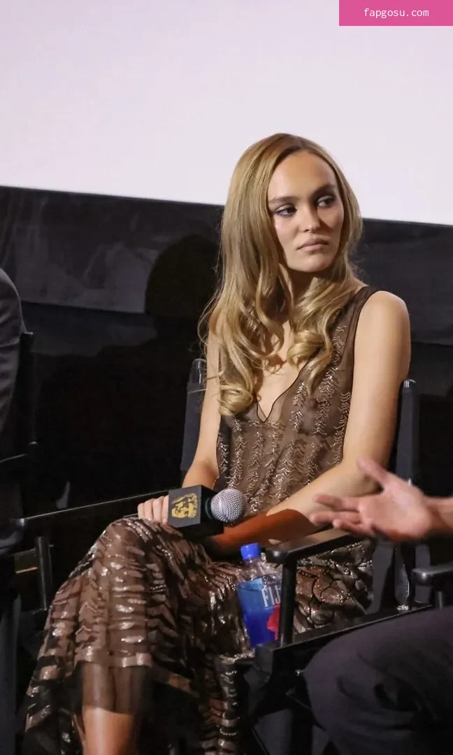 Lily-Rose Depp - Photo #326